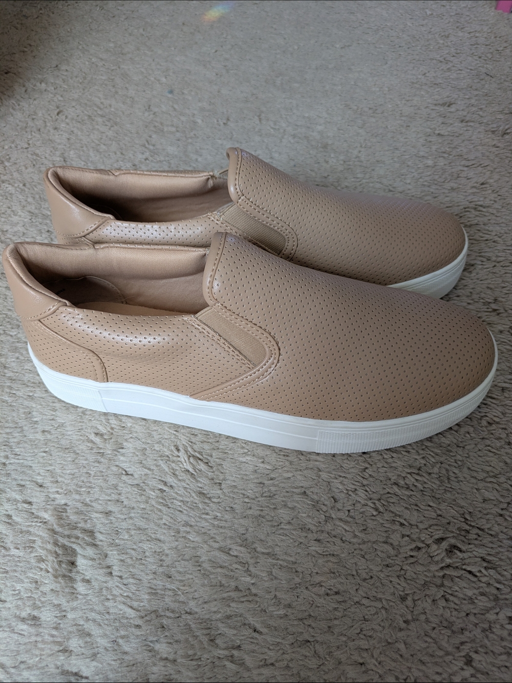 Women’s Slip-On Platform Sneakers in Nude NWOT - Picture 6 of 10